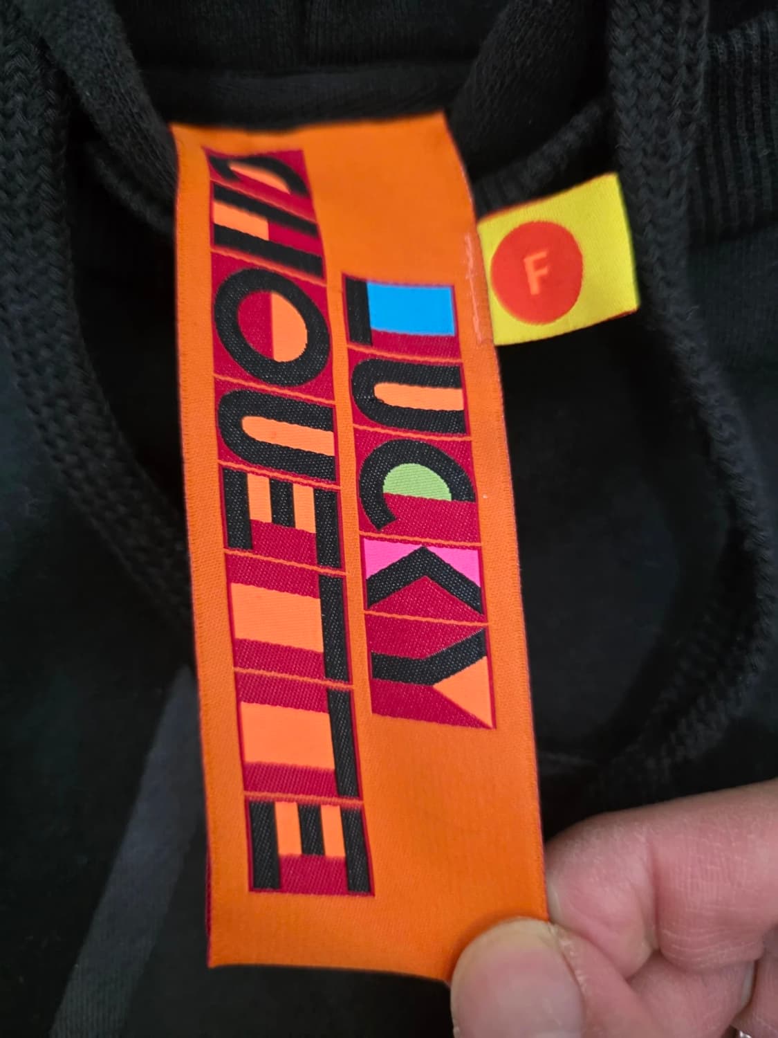 럭키슈에뜨 기모 후드티 상품이미지2