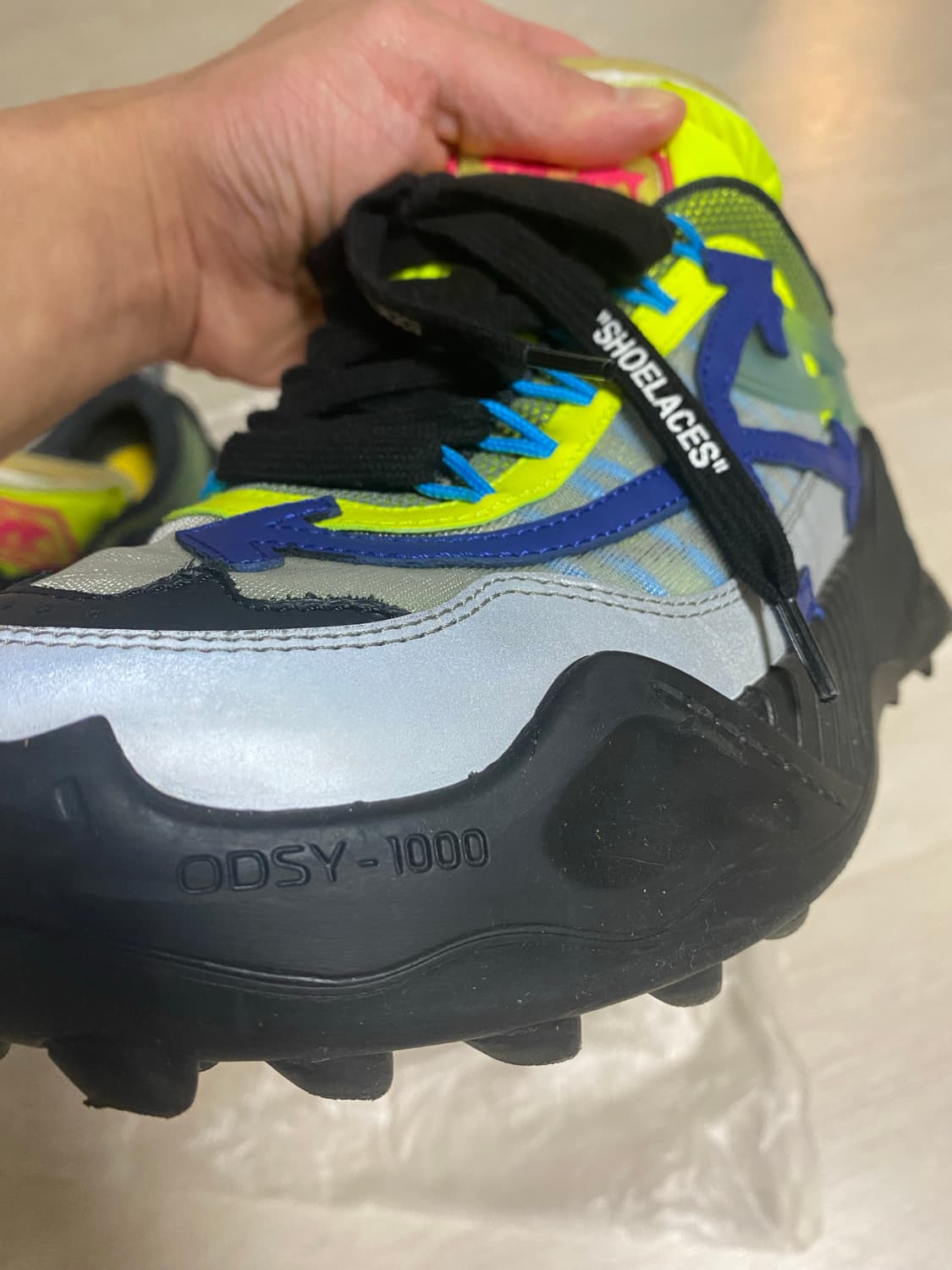 오프 화이트 odsy 1000 상품이미지3