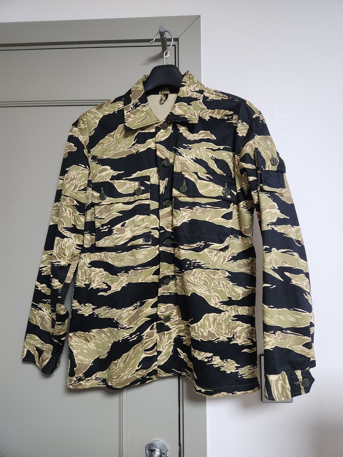 버즈릭슨 골드 타이거 패턴 자켓 L사이즈 상품이미지3