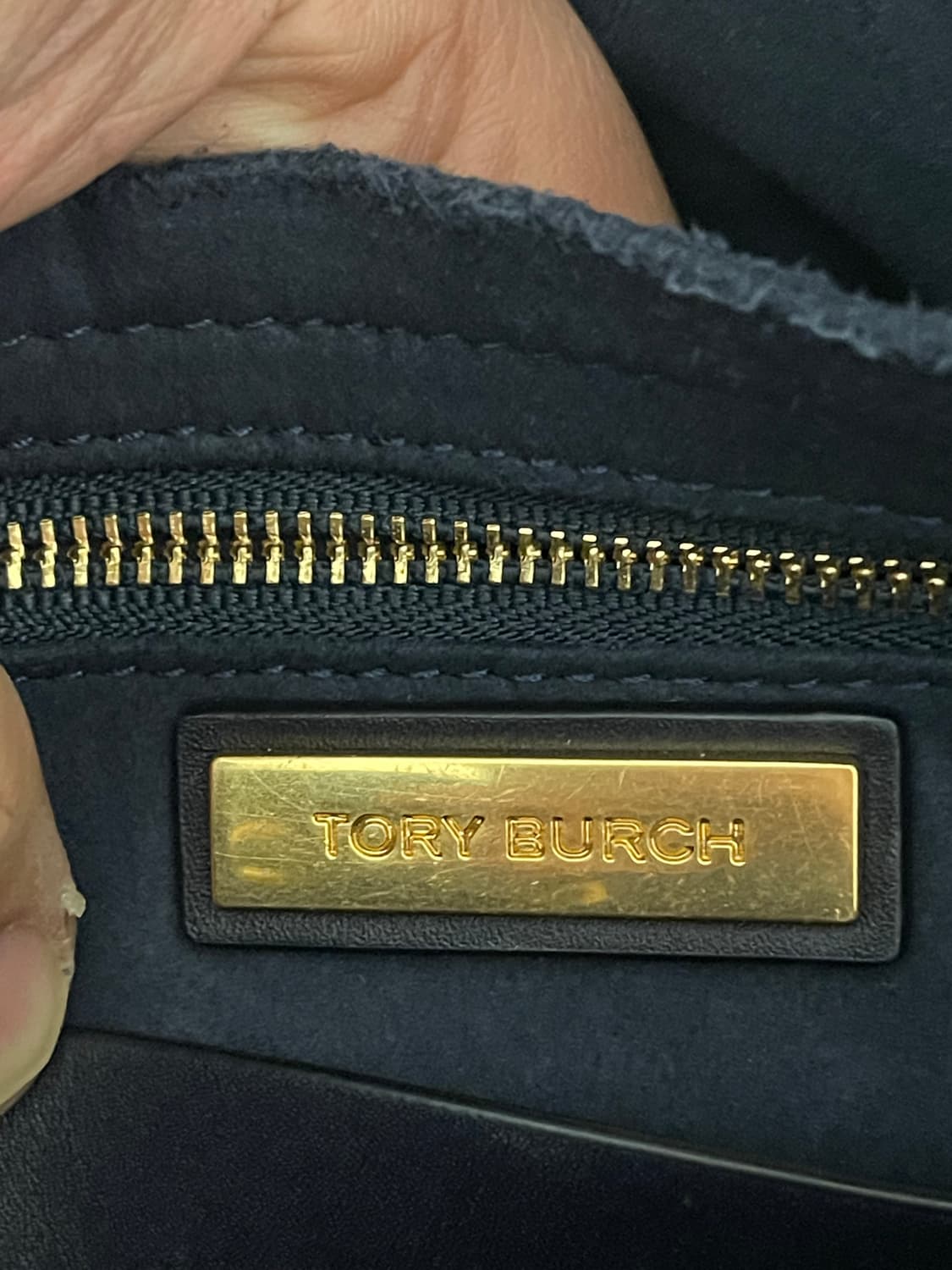 토리버치 T 모노그램 자카드 스몰 토트백 네이비 81803 상품이미지8