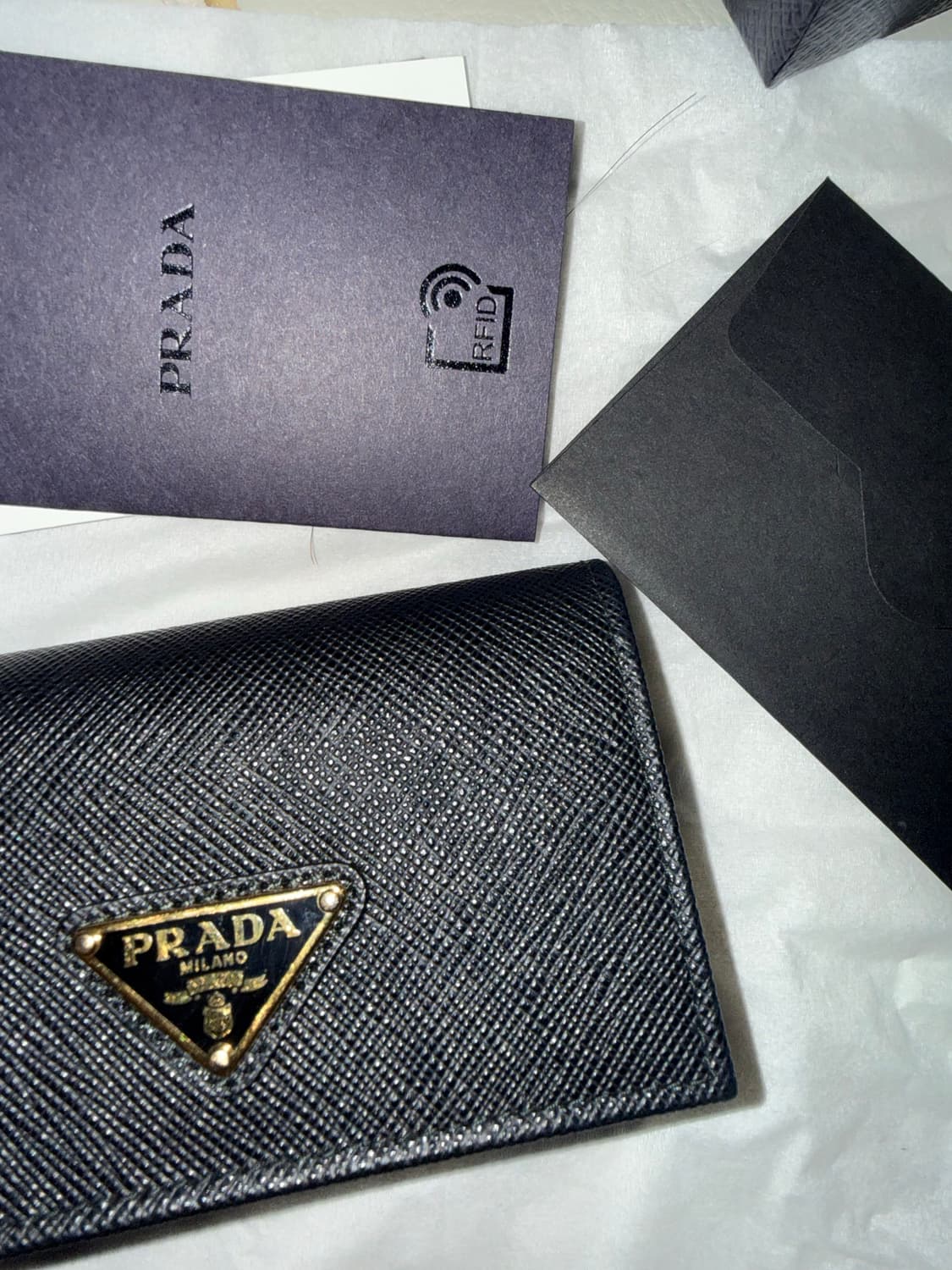 프라다 사피아노 반지갑 블랙 상품이미지1