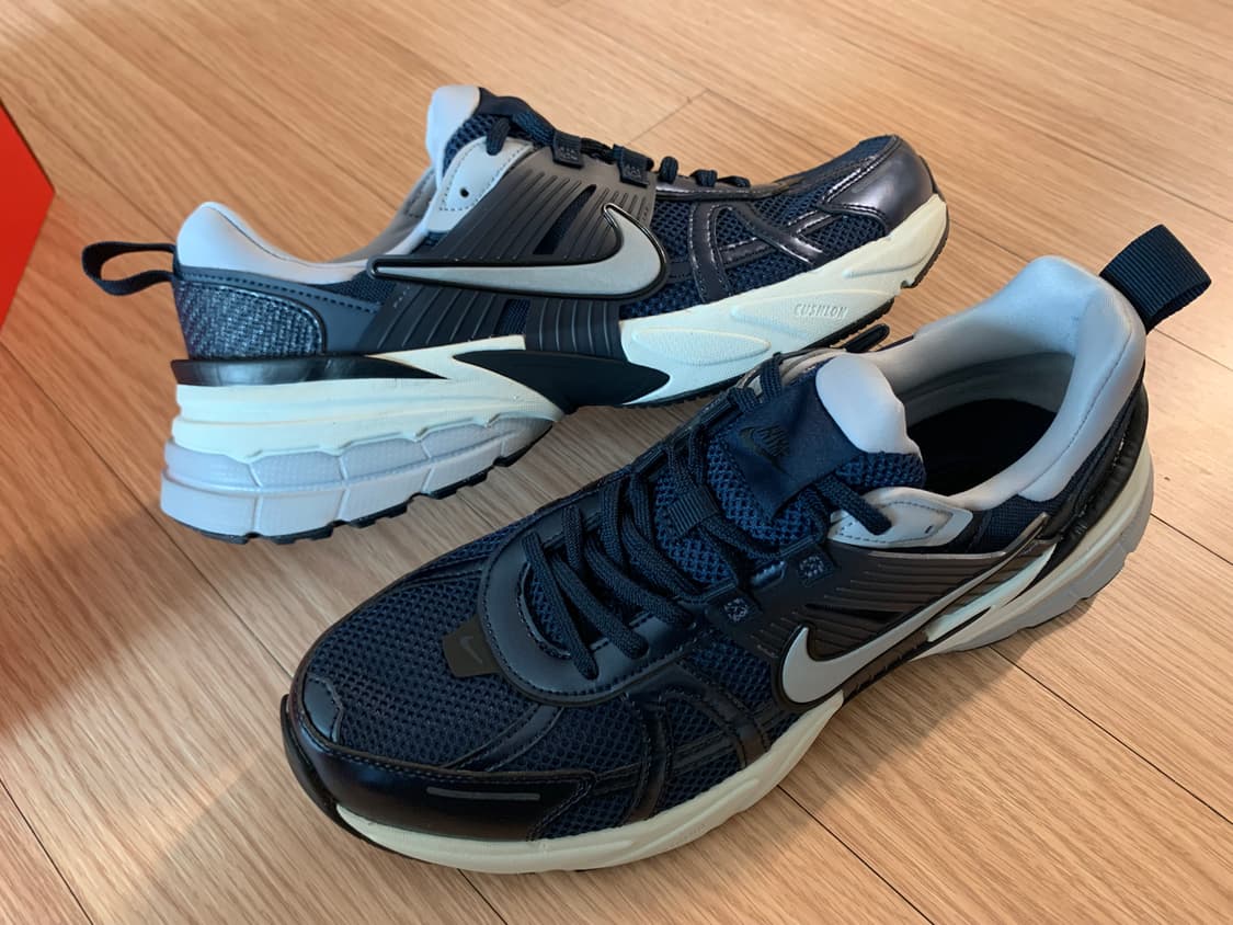 나이키 V2K 런 옵시디언 썬더 블루 상품이미지2