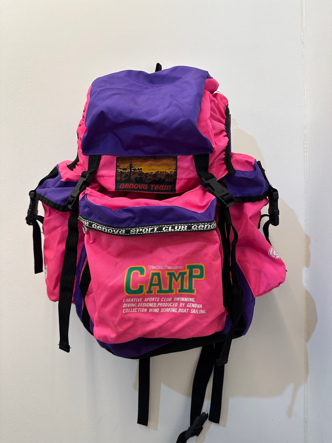 제노바 올드스쿨 캠핑 백팩 형광 핑크 상품이미지1