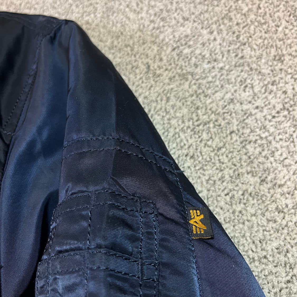 알파 인더스트리 MA-1 항공점퍼 상품이미지2