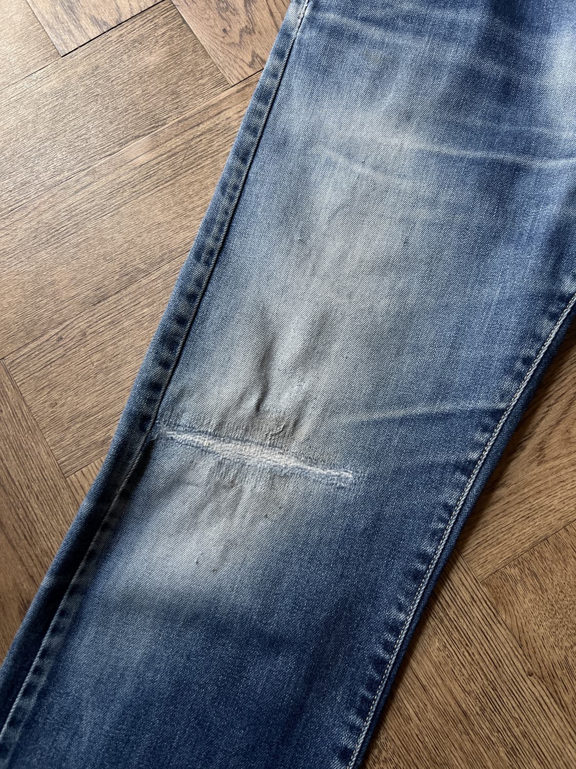 [33]리바이스 유럽 00515-8401 하드 페이딩 데님 팬츠 상품이미지4