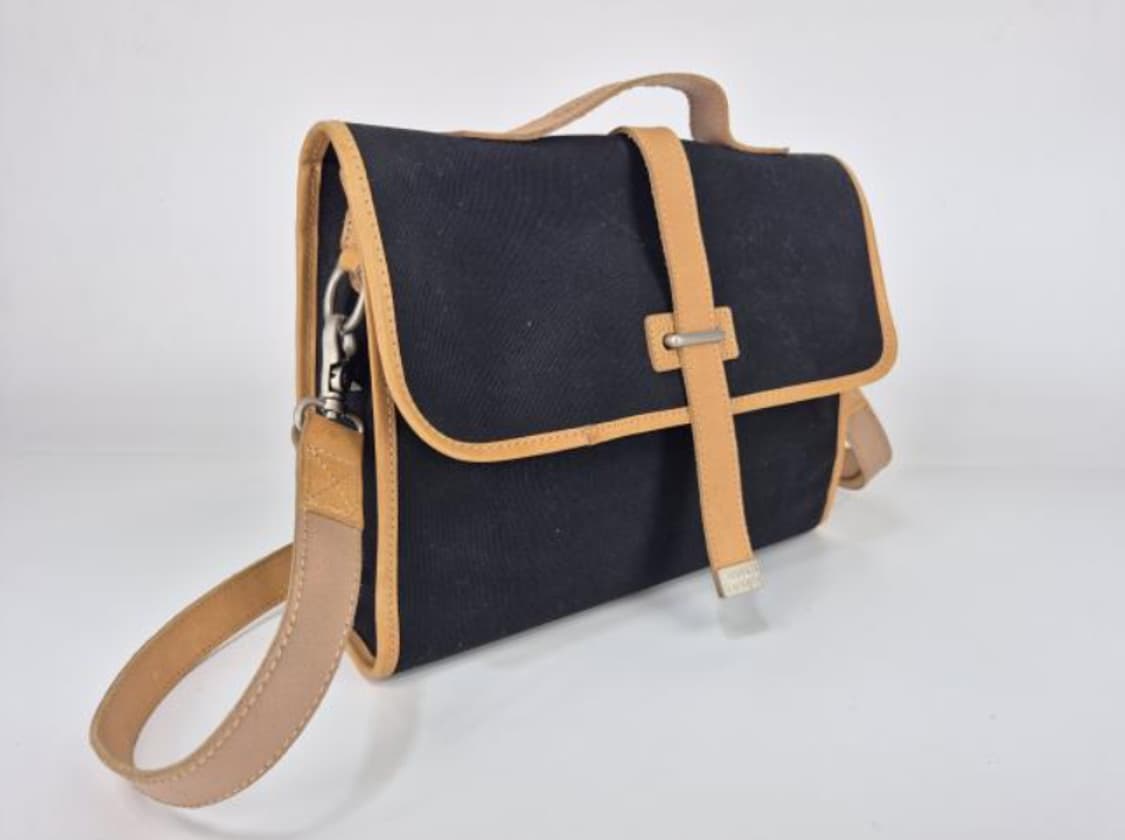 모베가르송 크로스백 상품이미지1