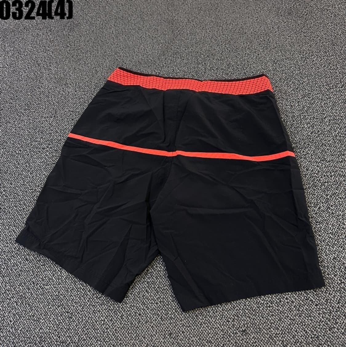 90 데상트 블랙/레드 반바지 0324(4) 상품이미지4