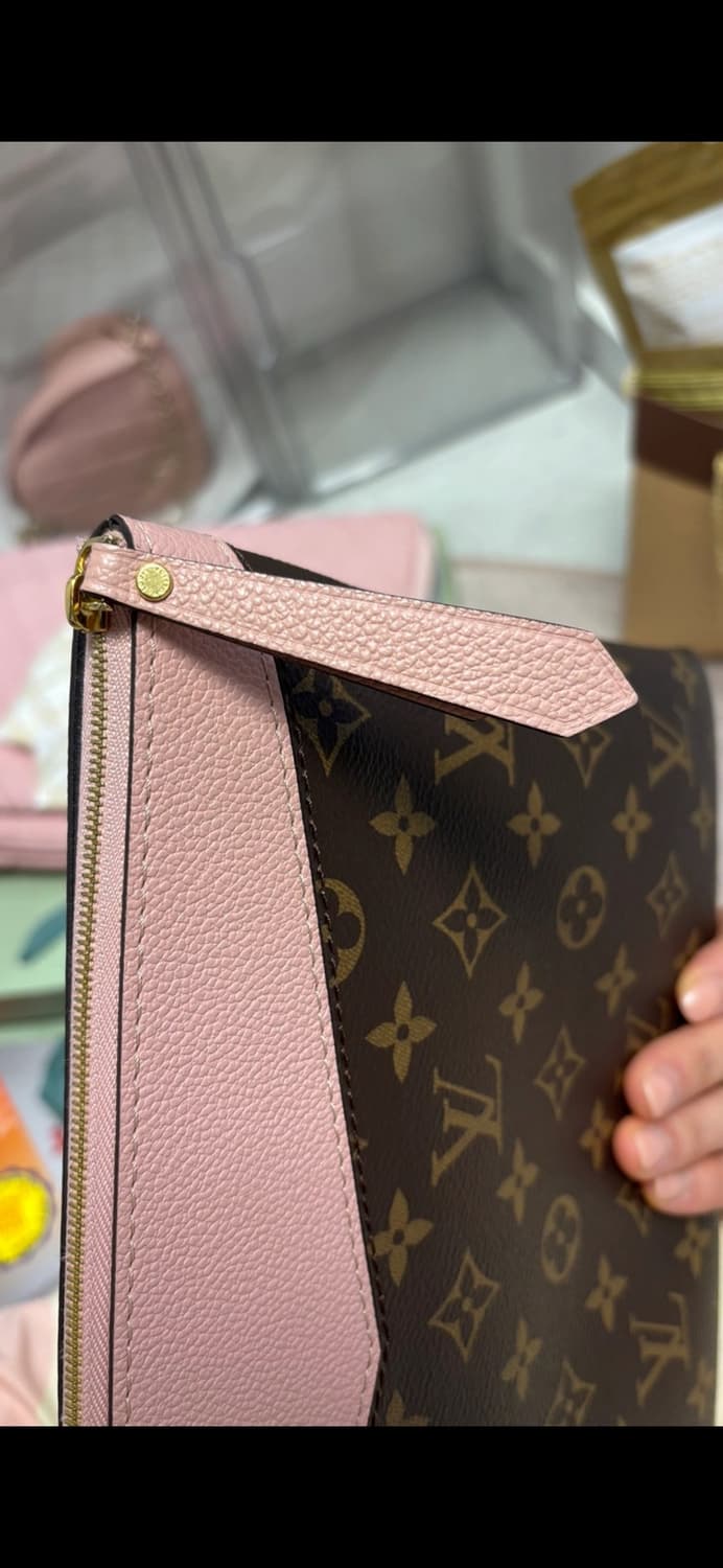 루이비통 파우치 클러치백 핑크 풀구성 상품이미지6