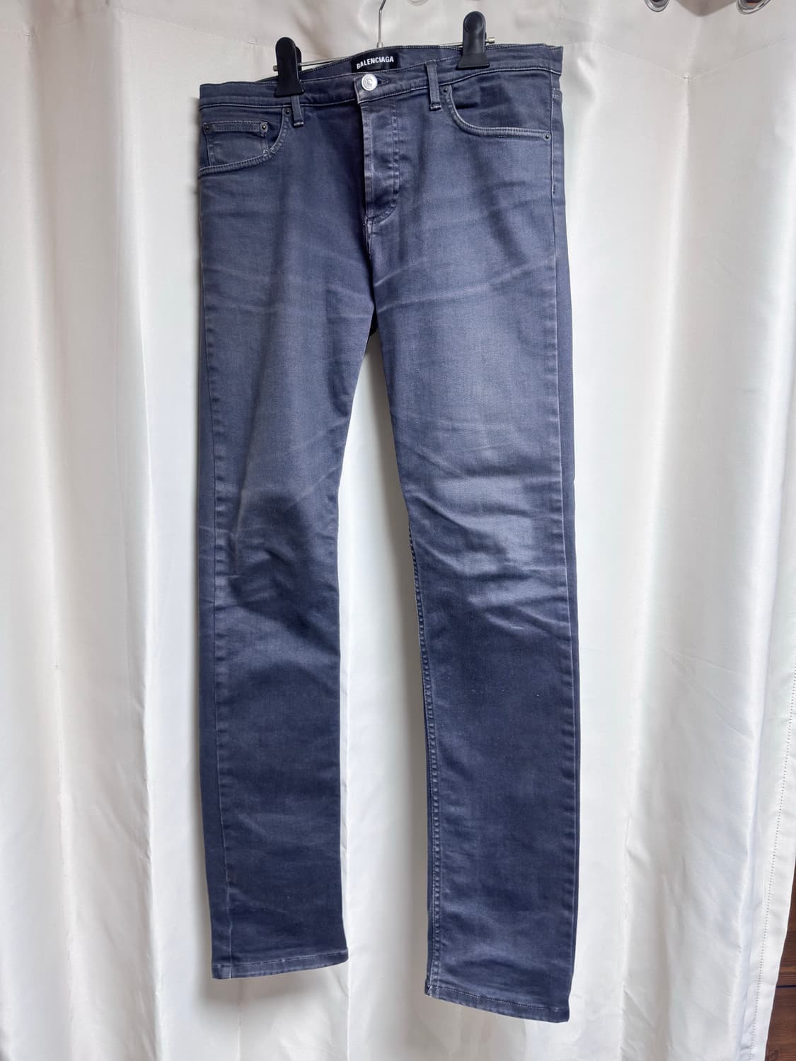 발렌시아가 18 시즌 스키니진입니다. 상품이미지1