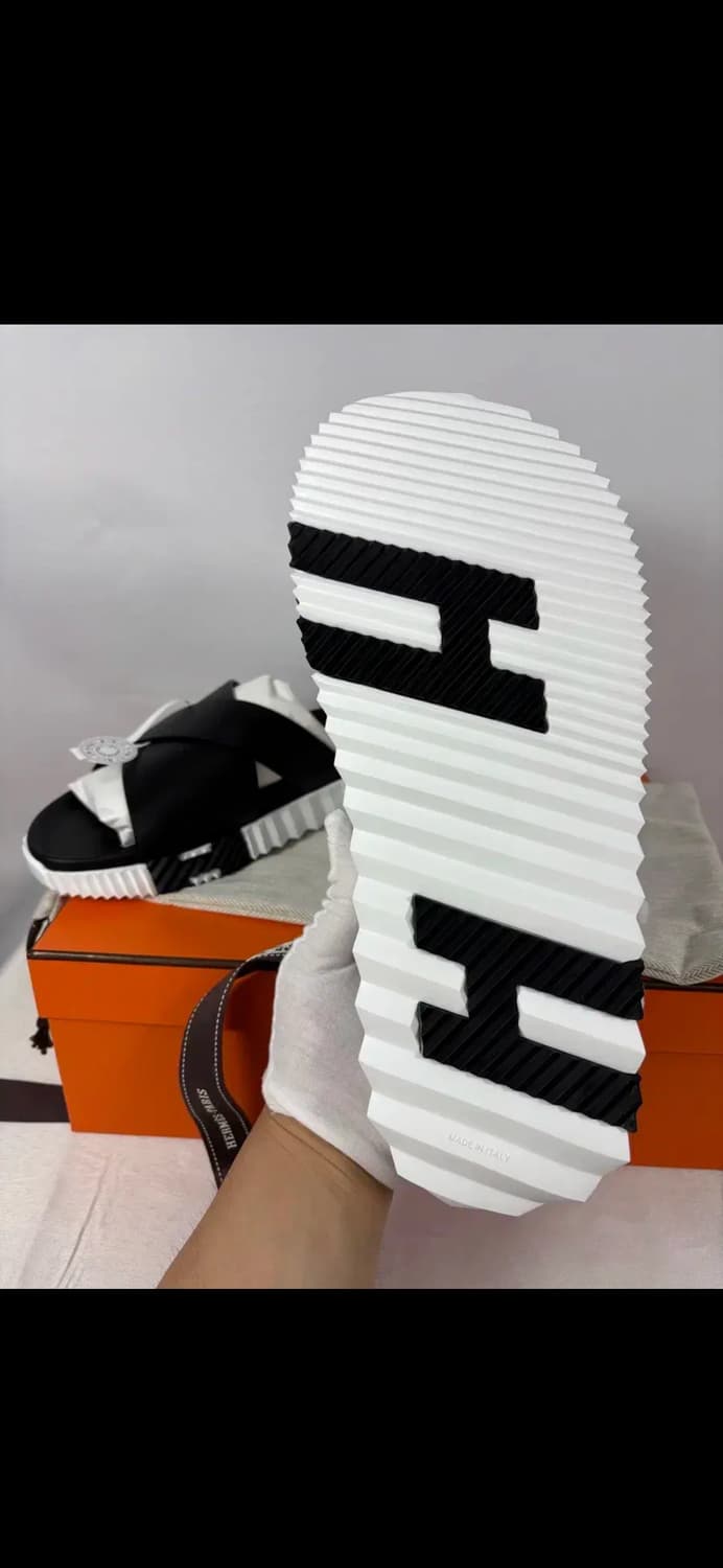 (새상품,풀구성)에르메스 인프라 샌들 카프스킨 & 누아 슬리퍼 블랙 상품이미지5