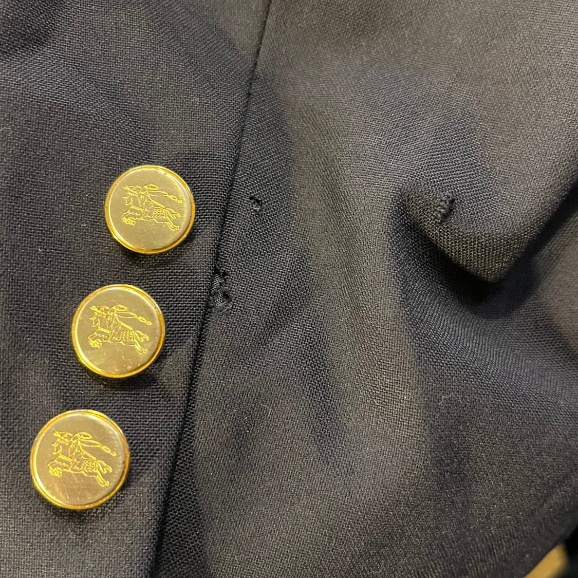 미국 빈티지 버버리 네이비 금장 블레이저 자켓 상품이미지9