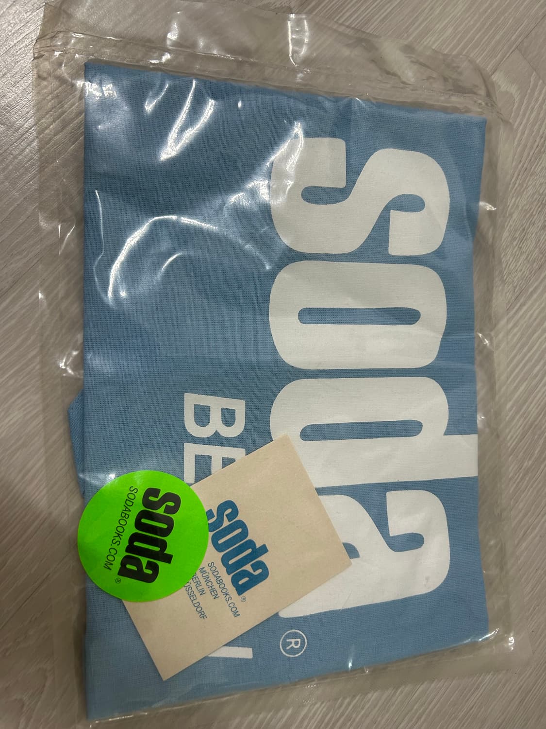 베를린 소다 책방 에코백 상품이미지1