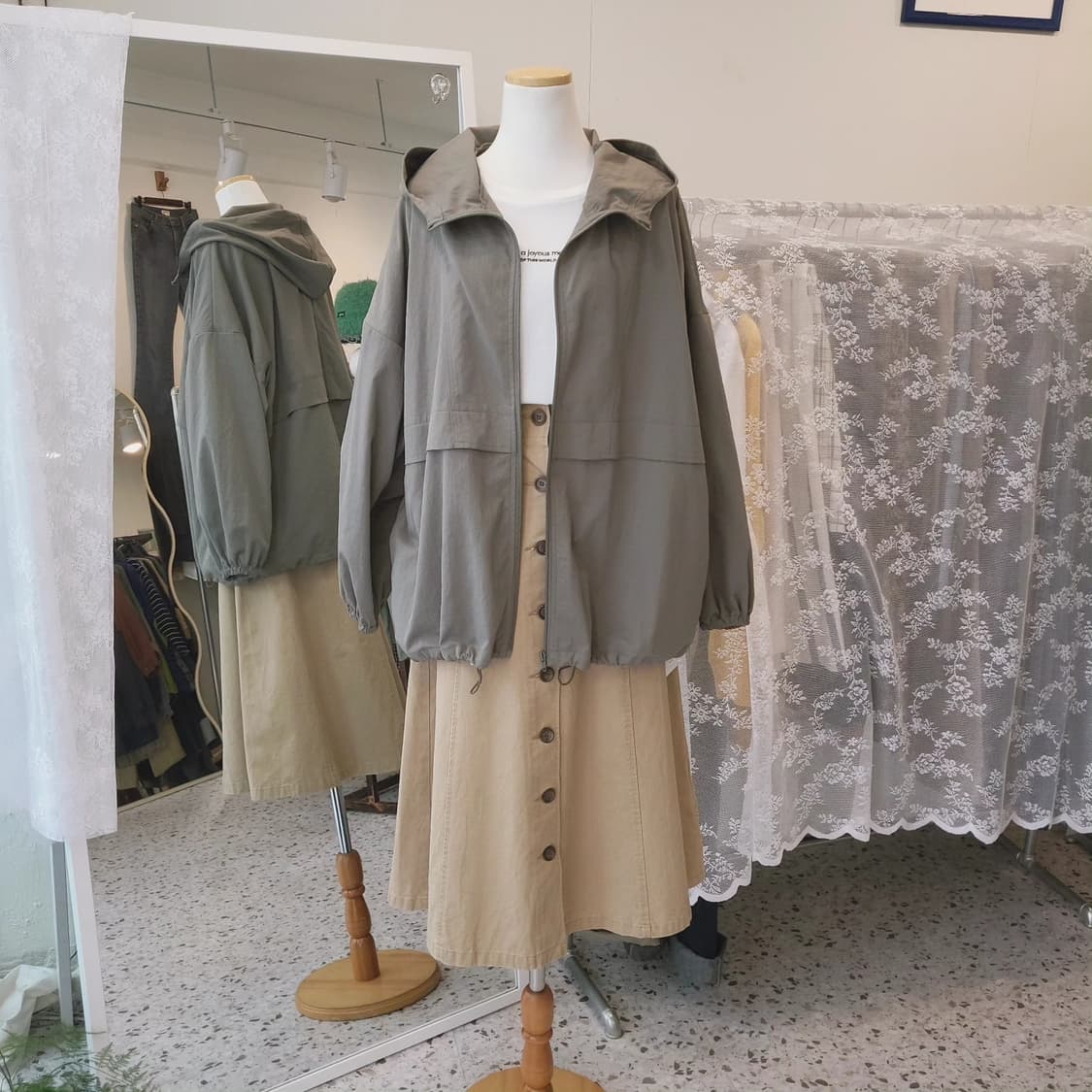 Lutique 연카키 홑겹 바람막이 상품이미지3