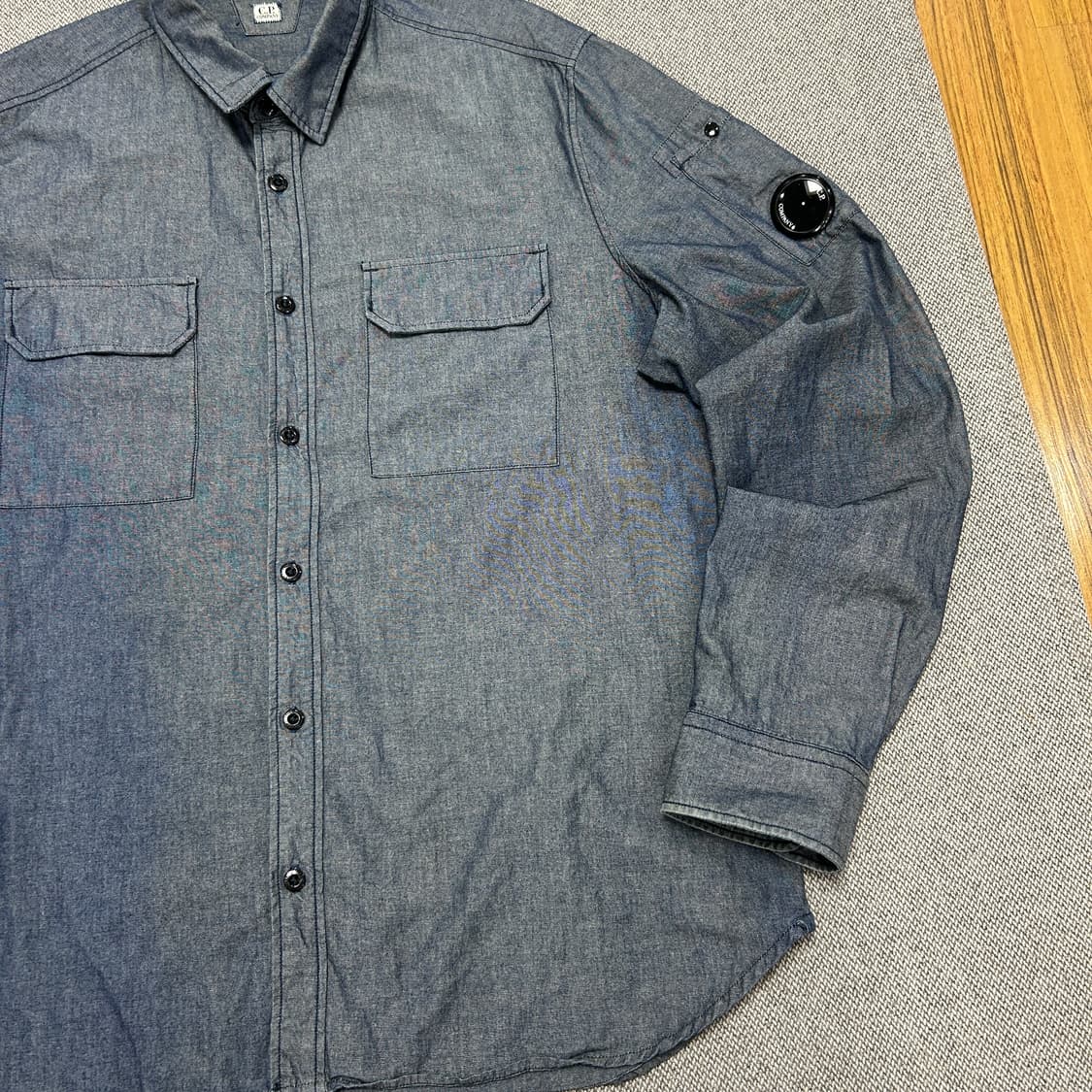 CP컴퍼니 렌즈 샴브레이 페이딩 셔츠(2XL) 상품이미지2