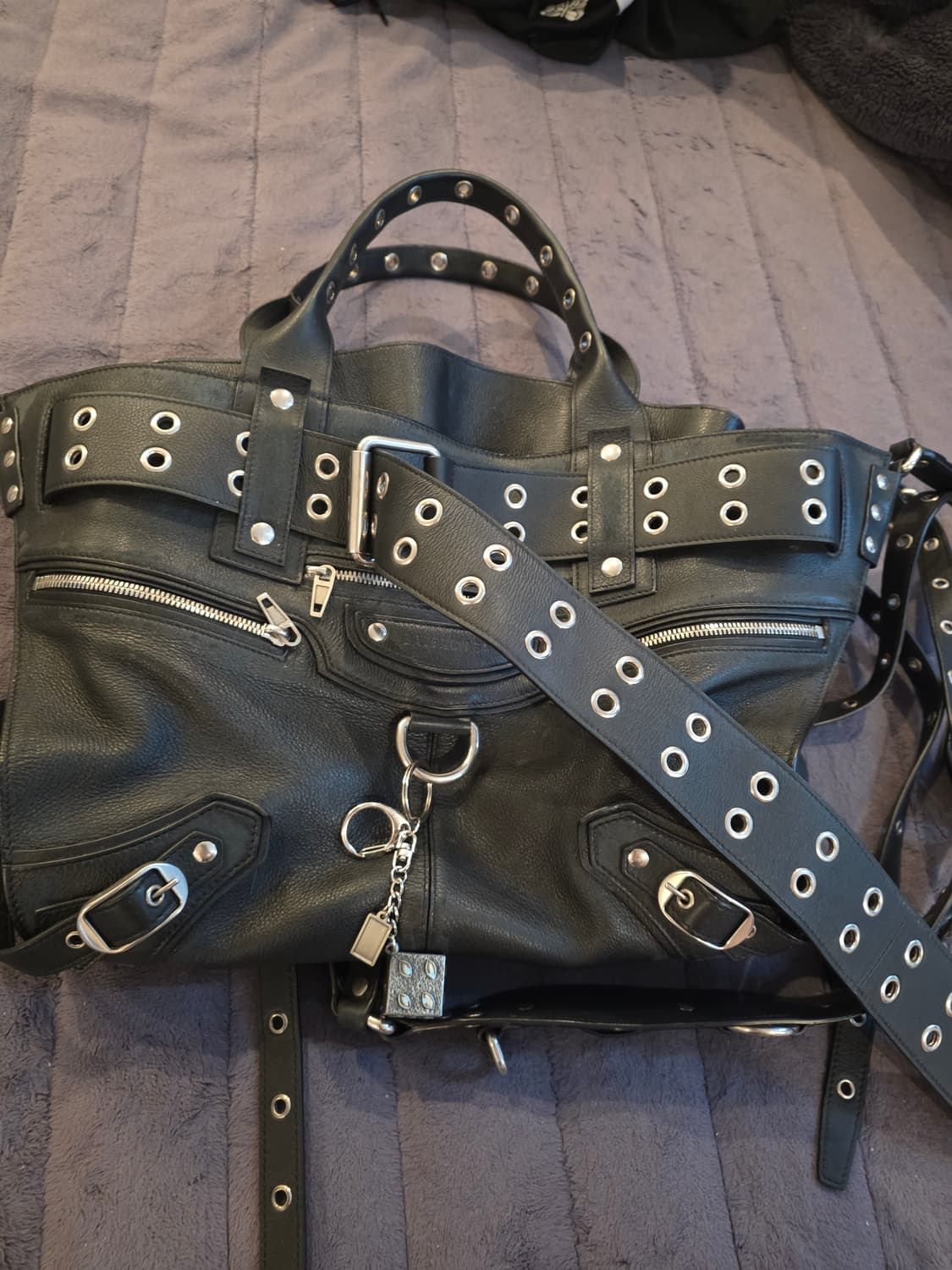 발렌시아가 EMO 토트백 상품이미지1