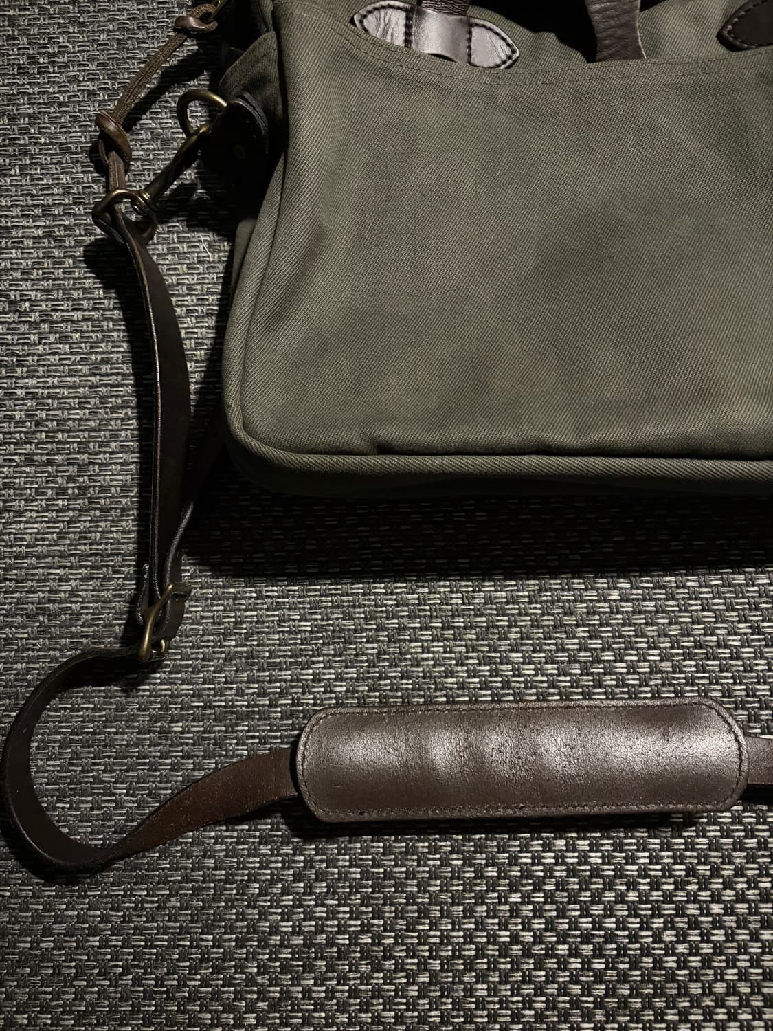 필슨 256 브리프케이스 OTTERGREEN 상품이미지6