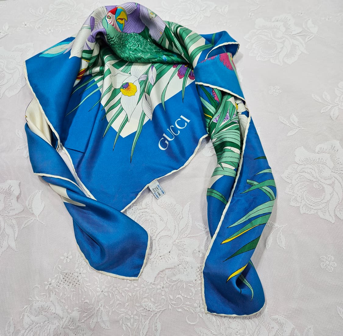 구찌 앵무새 실크스카프 상품이미지5