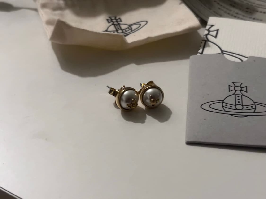 비비안웨스트우드 Olga Earrings Gold | 올가 이어링 골드 상품이미지3