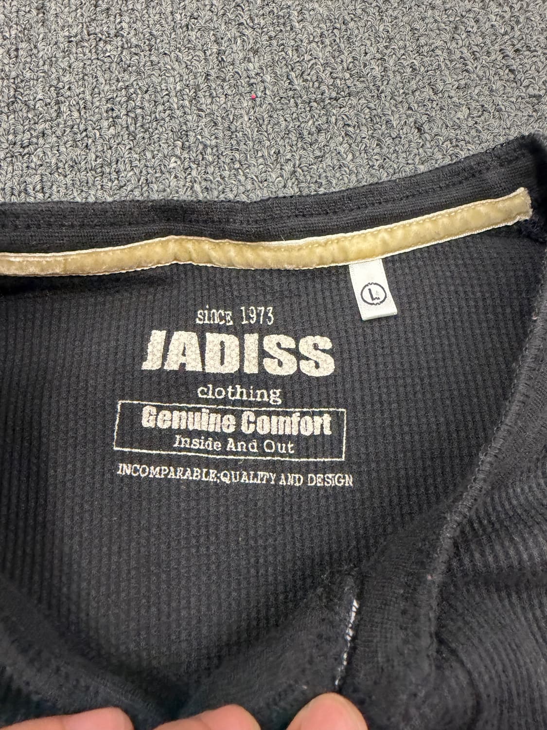 L) jadiss 빈티지 헨리넥 밀리터리 패치 롱슬리브 상품이미지3