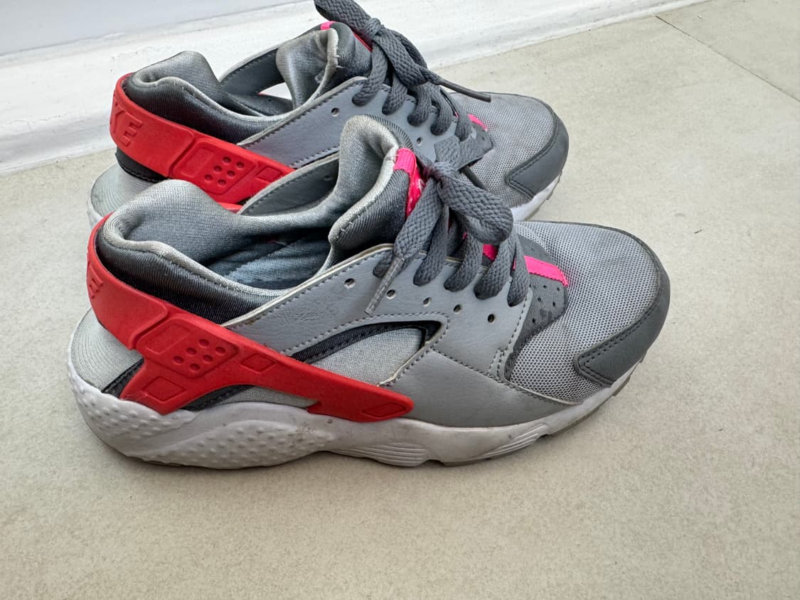 [240] 나이키 에어허라치 상품이미지1