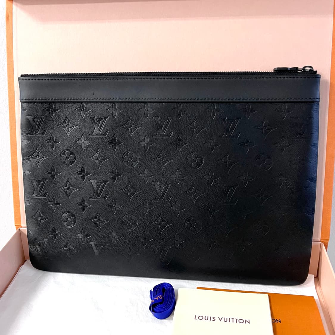 [S급/정품] 루이비통 디스커버리 쉐도우 포쉐트 블랙 GM 클러치 백 상품이미지3