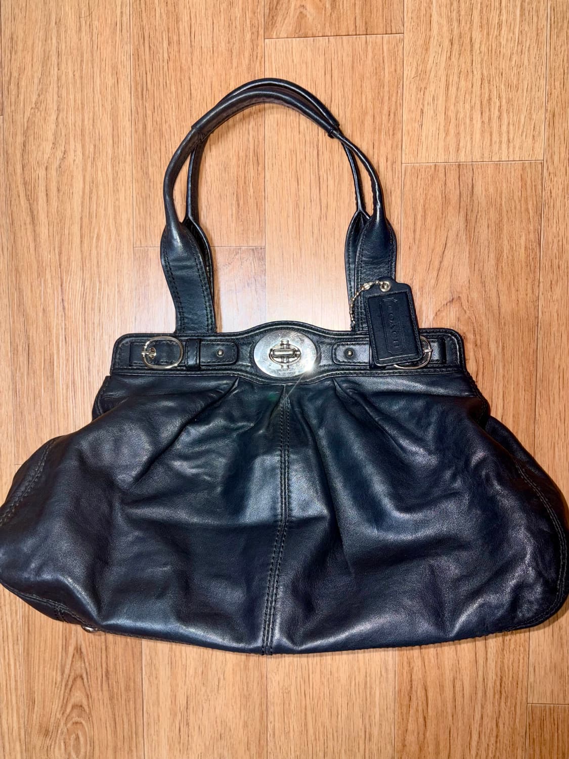 코치 빈티지 숄더백 상품이미지1