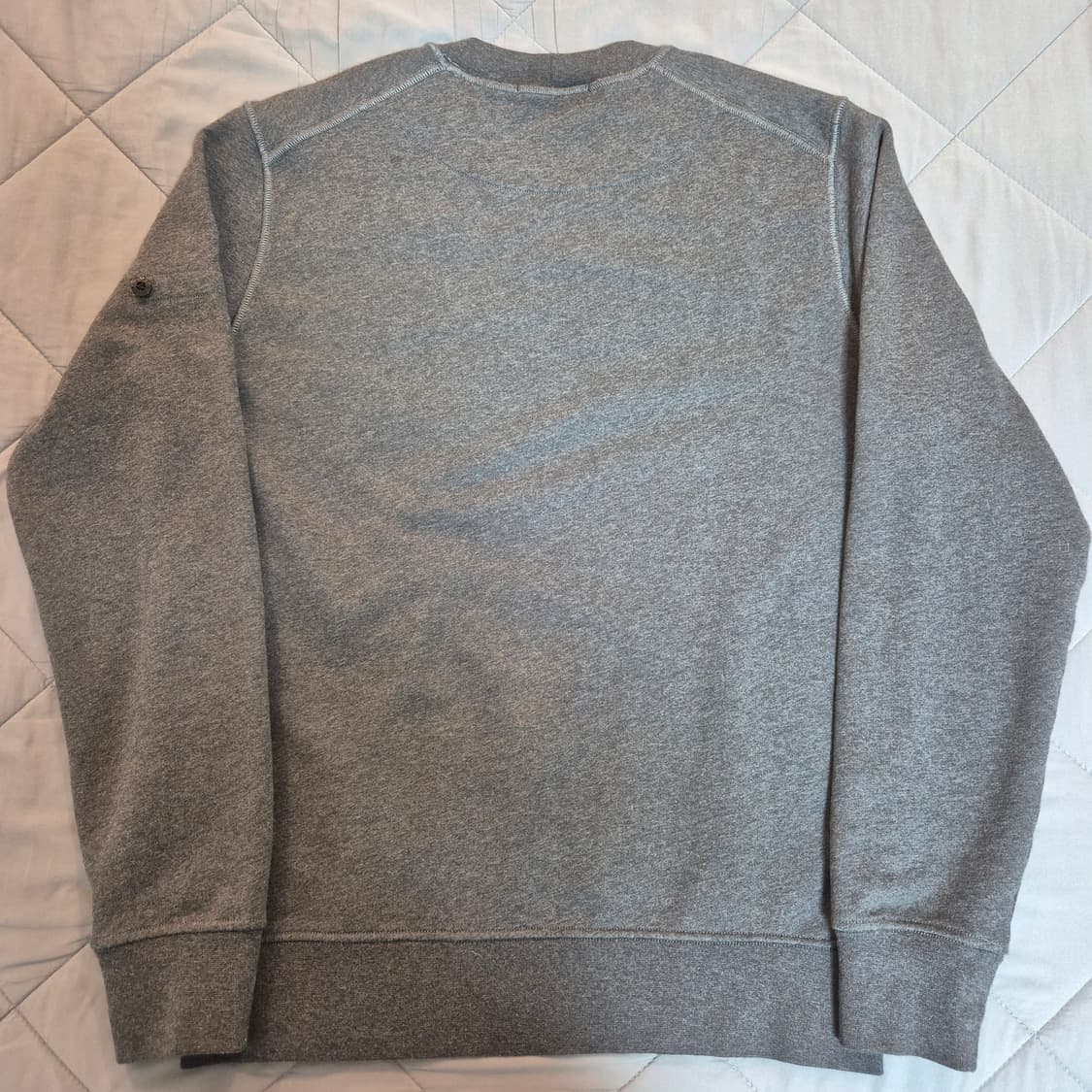 스톤아일랜드 맨투맨 레어템 vom67 신품급 상품이미지3