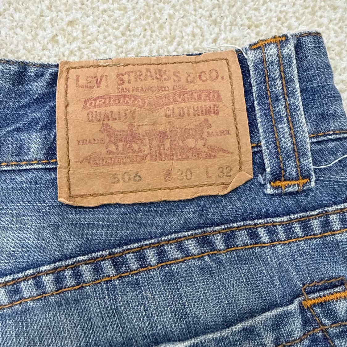 W30 L32 리바이스 506 데님팬츠 0213T2 상품이미지3
