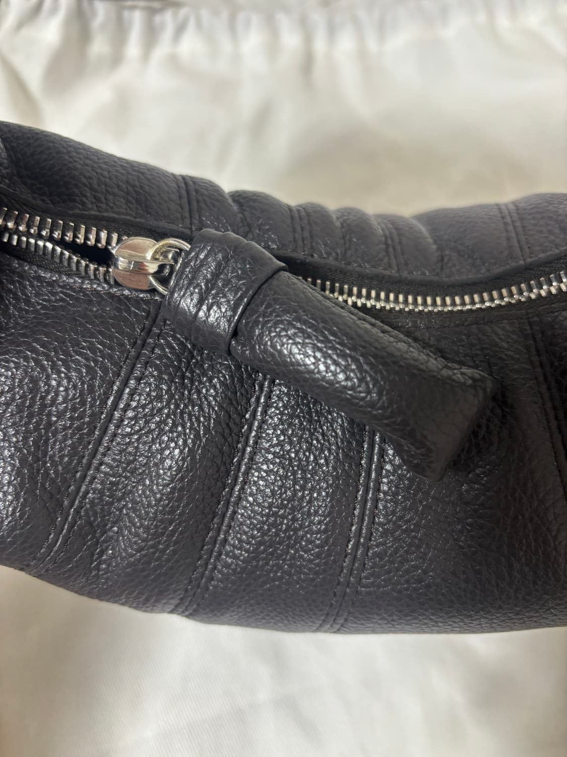 르메르 포춘백 미니 다크초코 (그레인레더) 정품 상품이미지4