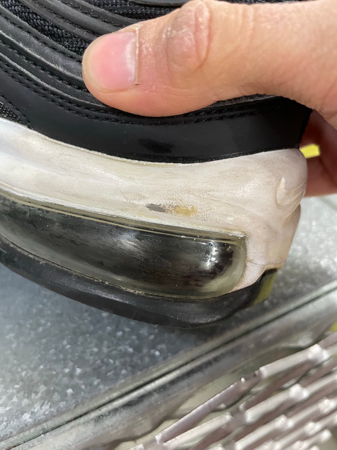 나이키 에어맥스 97 블랙 화이트 250 상품이미지10