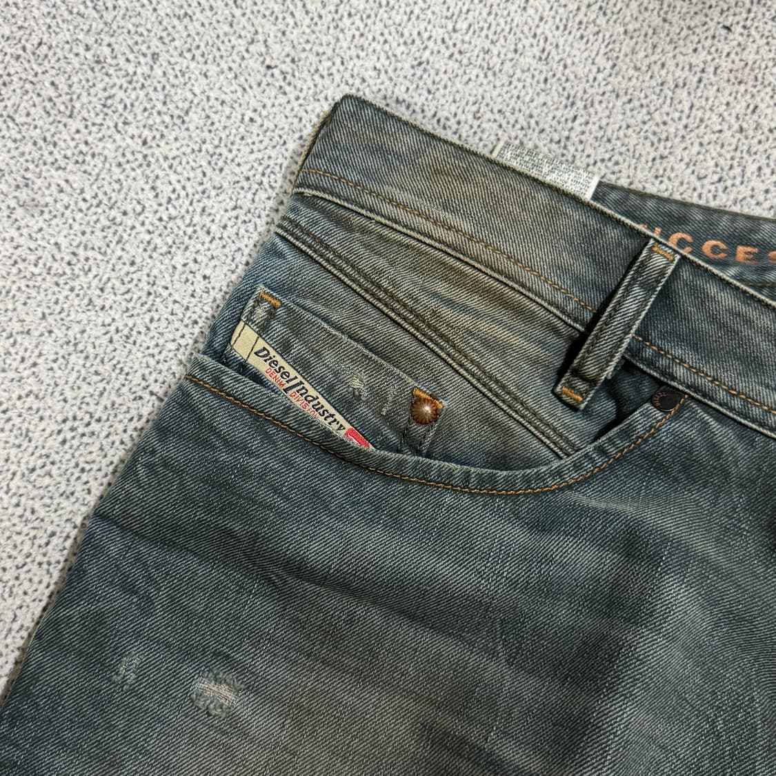 디젤 빈티지 POIAK 메탈 로고 데님 32 상품이미지5