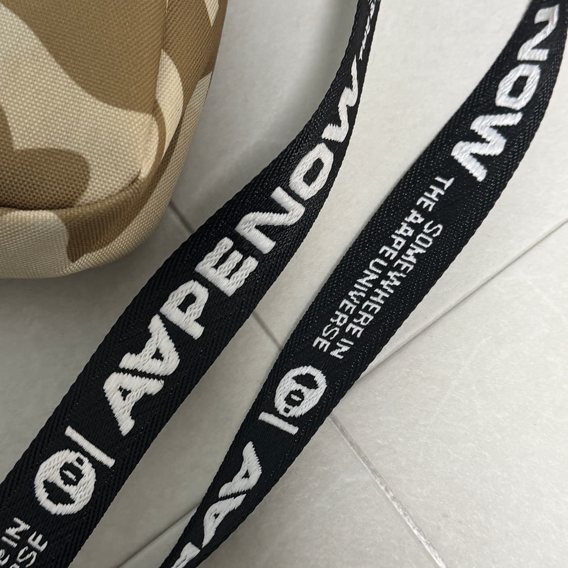 에이프 AAPE 카모 플라쥬 숄더백 미니 크로스백 상품이미지4