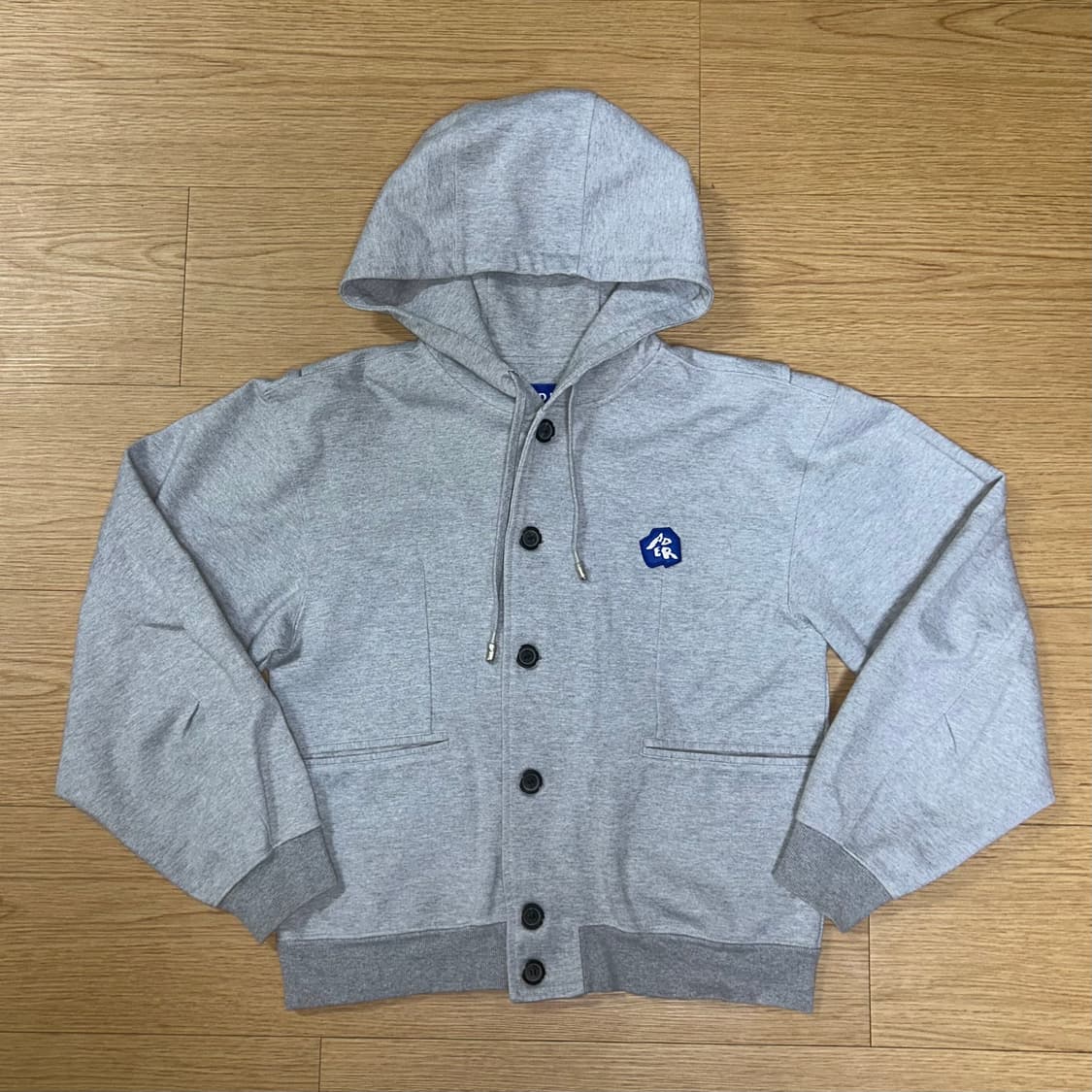 아더에러 스컬프처 로고 후드 자켓 그레이 상품이미지3