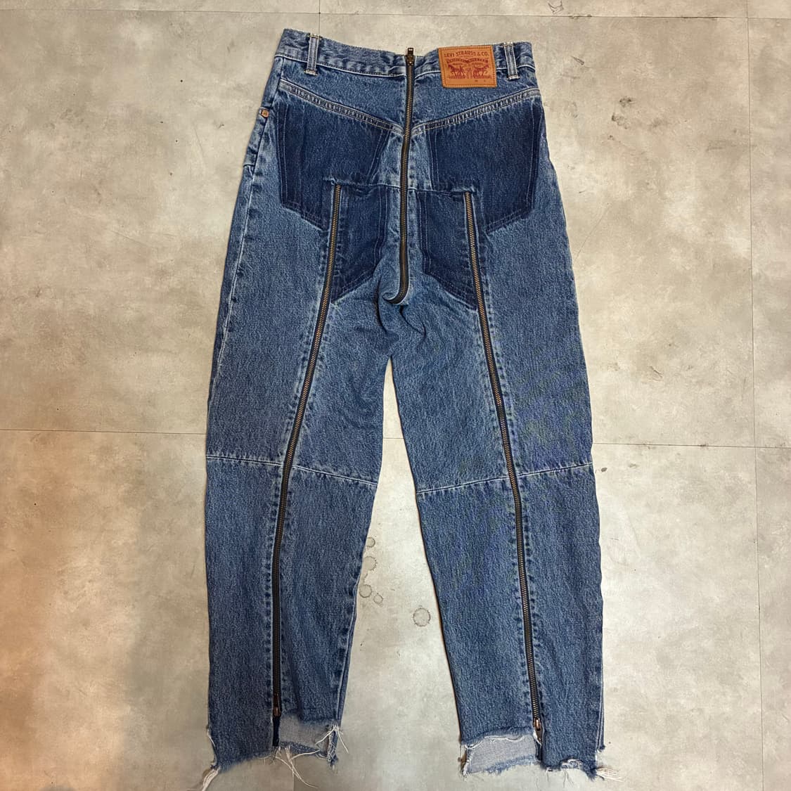 17 VETEMENTS X Levi’s Multi Zipper denim 상품이미지2