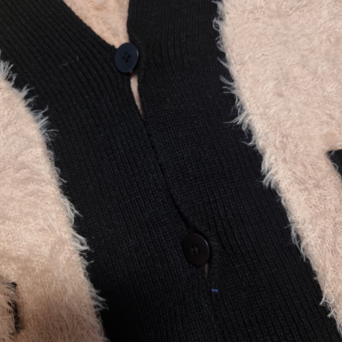 아트이즈오버 앙고라 퍼가디건 상품이미지4