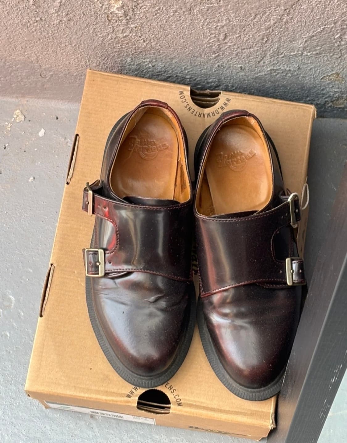 닥터마틴 클라리사 몽크 스트랩 버건디 상품이미지1