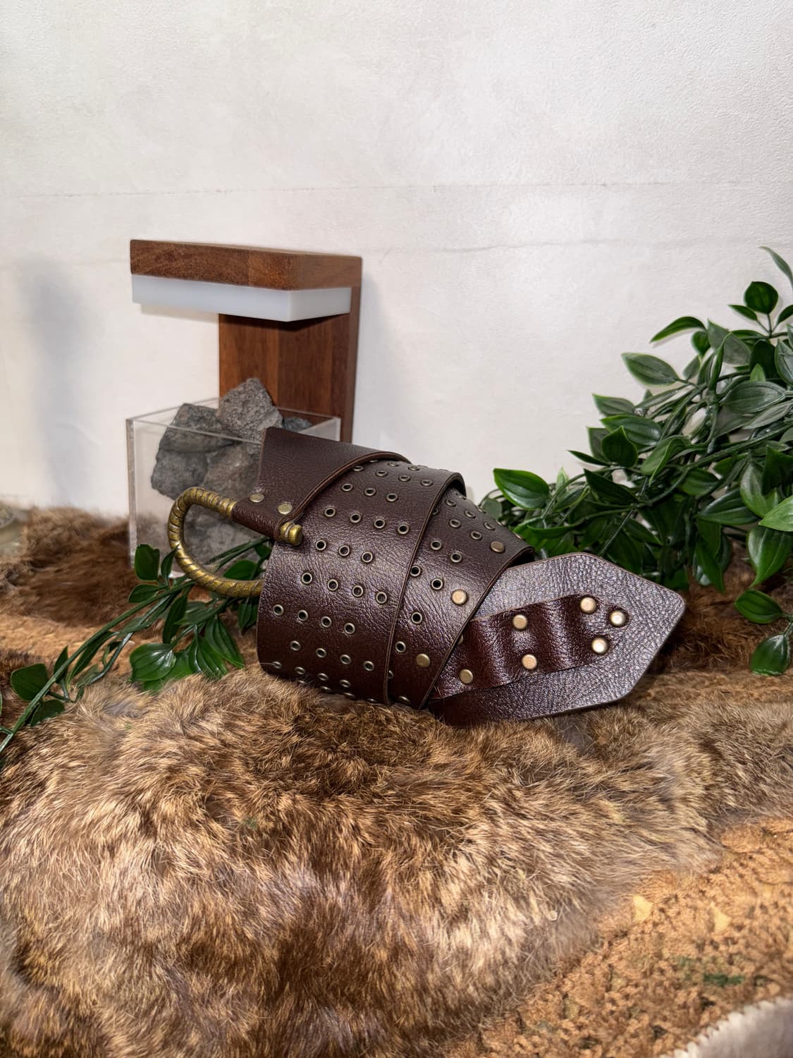 Dark brown bold stud punching hook belt 상품이미지2