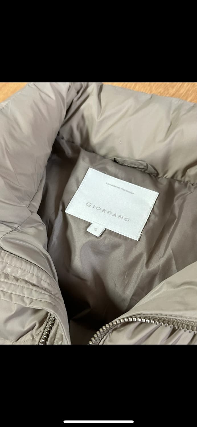 지오다노 한소희 숏패딩 베이지 S 상품이미지4