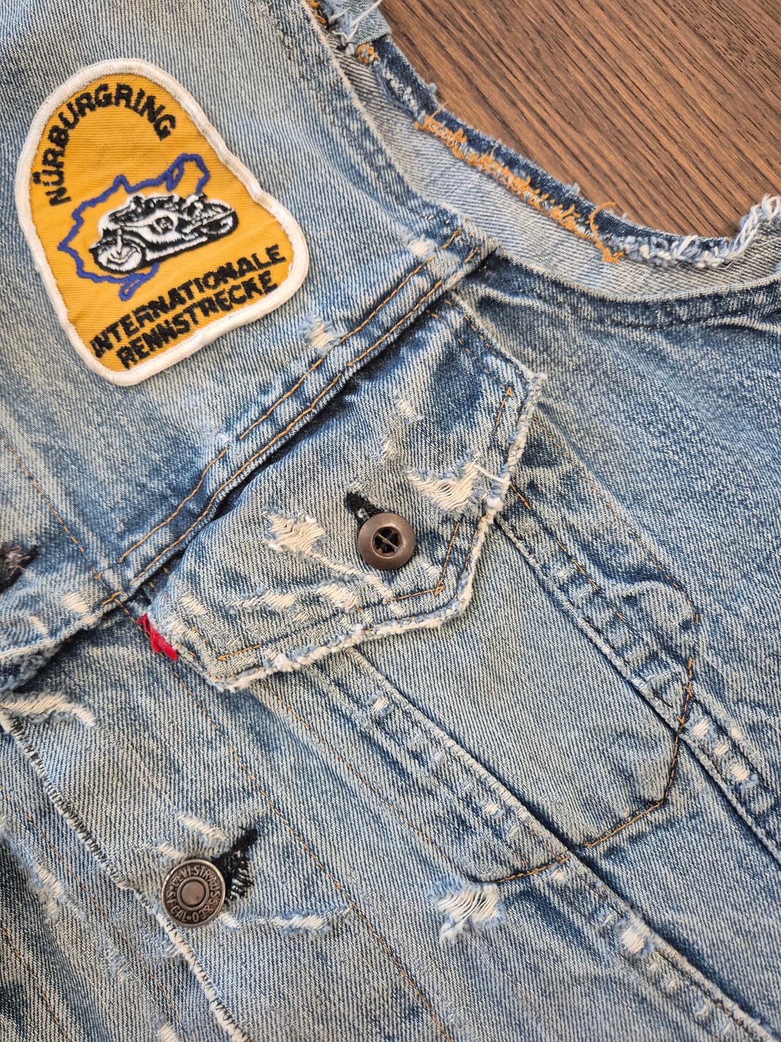 LEVI'S Wappen Pactchwork Cut-off Trucker 상품이미지3