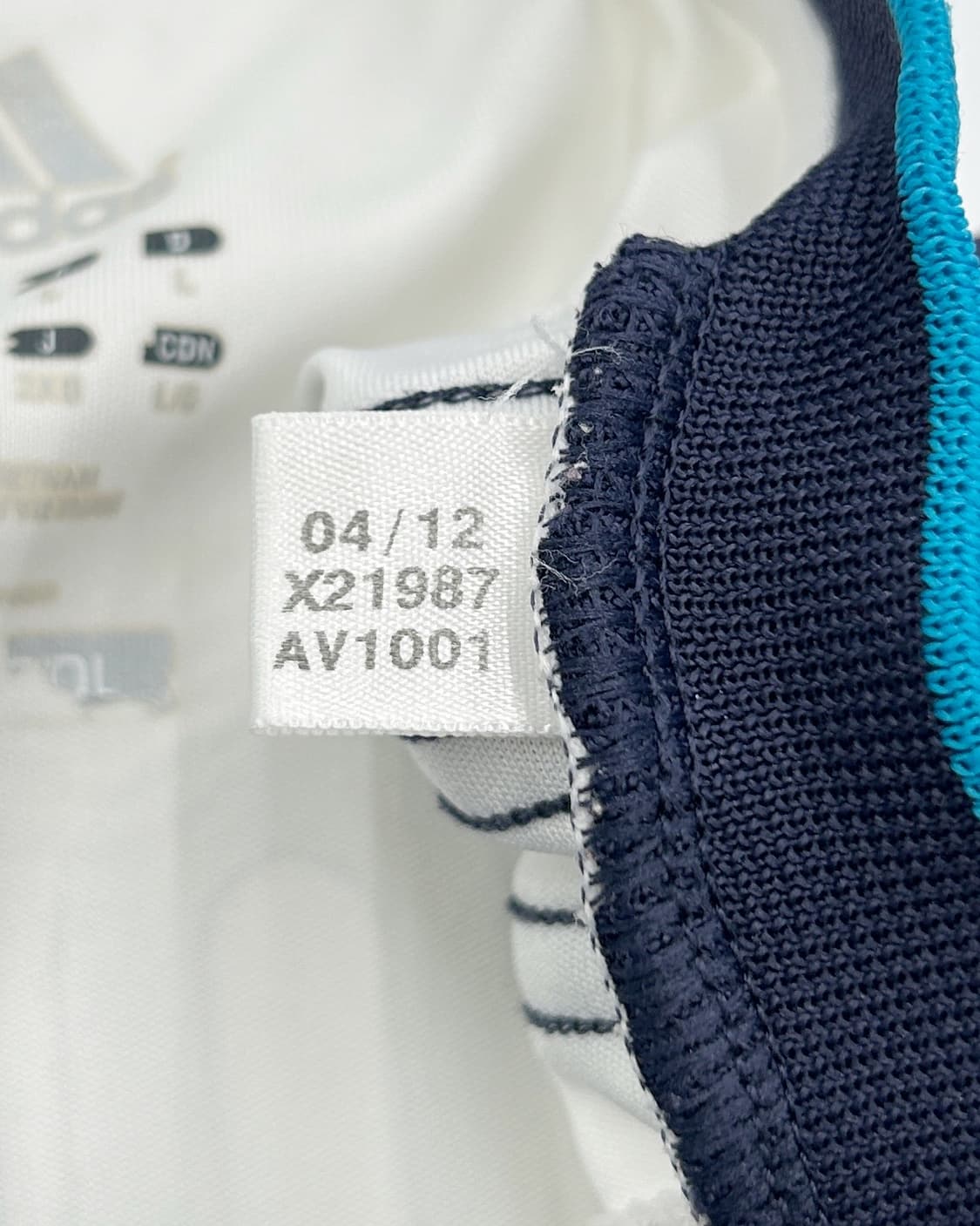 아디다스 12-13 레알 마드리드 110주년 홈 리그킷 모드리치 상품이미지8