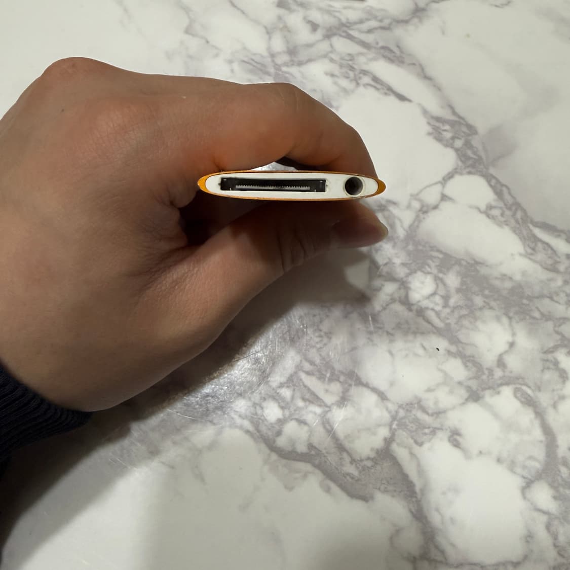 아이팟 나노 4세대  배터리 방전 교체 필요 상품이미지5