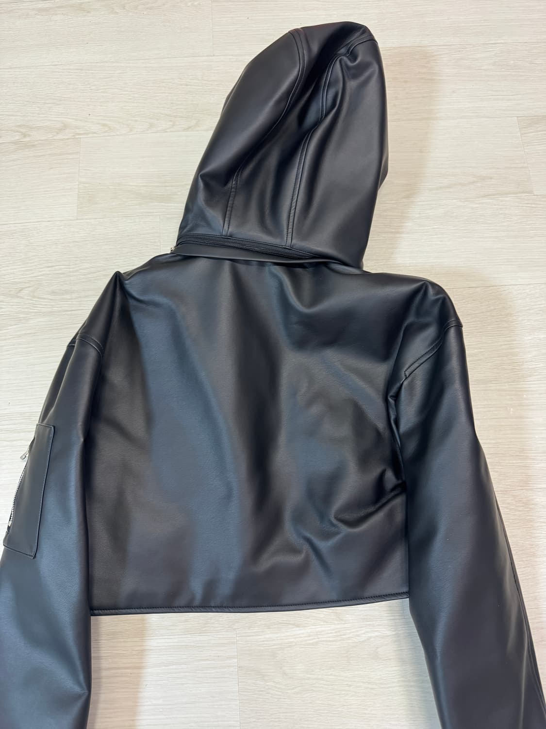 leey (yeel) 크롭 봄버 레더자켓 상품이미지10