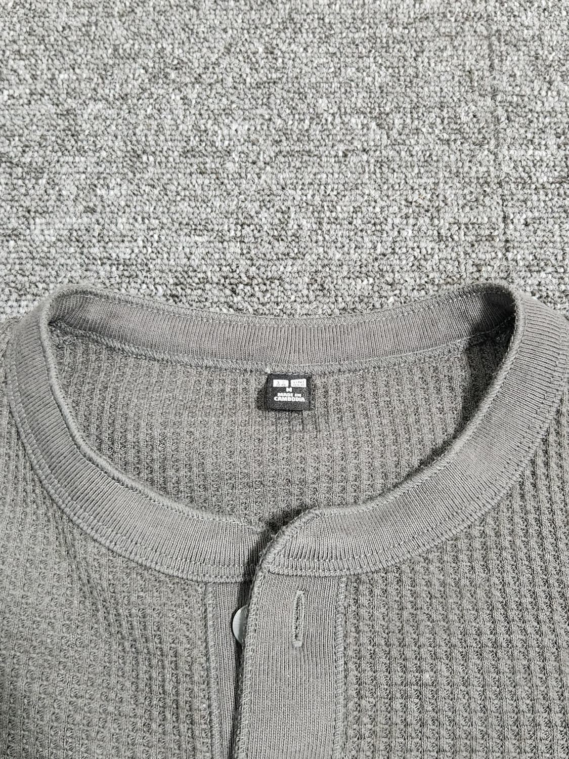 유니클로 와플 헨리넥 티셔츠 상품이미지2