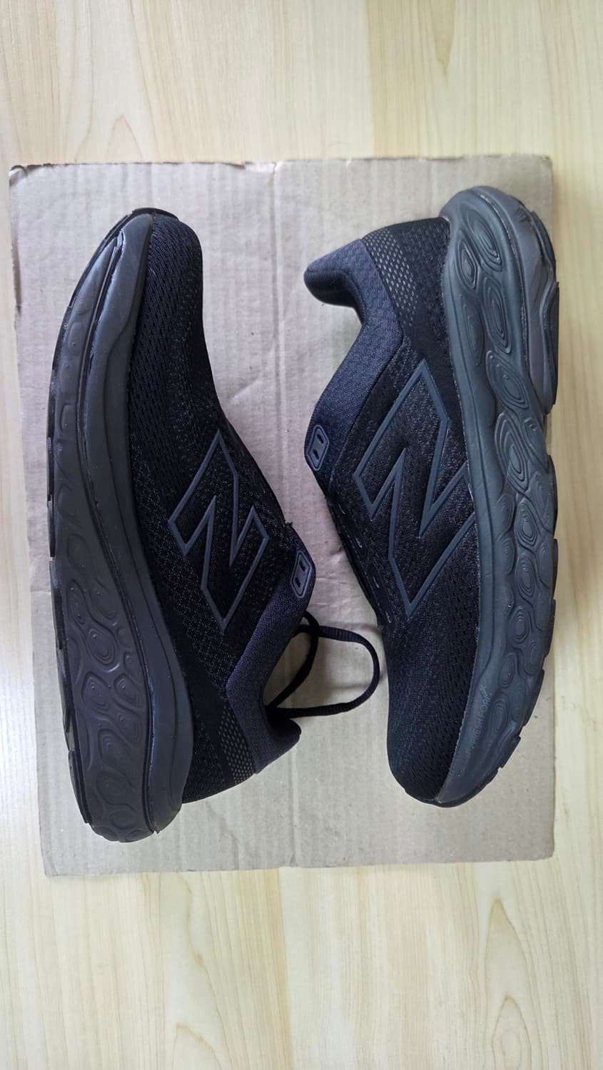 뉴발란스 Fresh Foam 860 블랙 운동화 상품이미지4