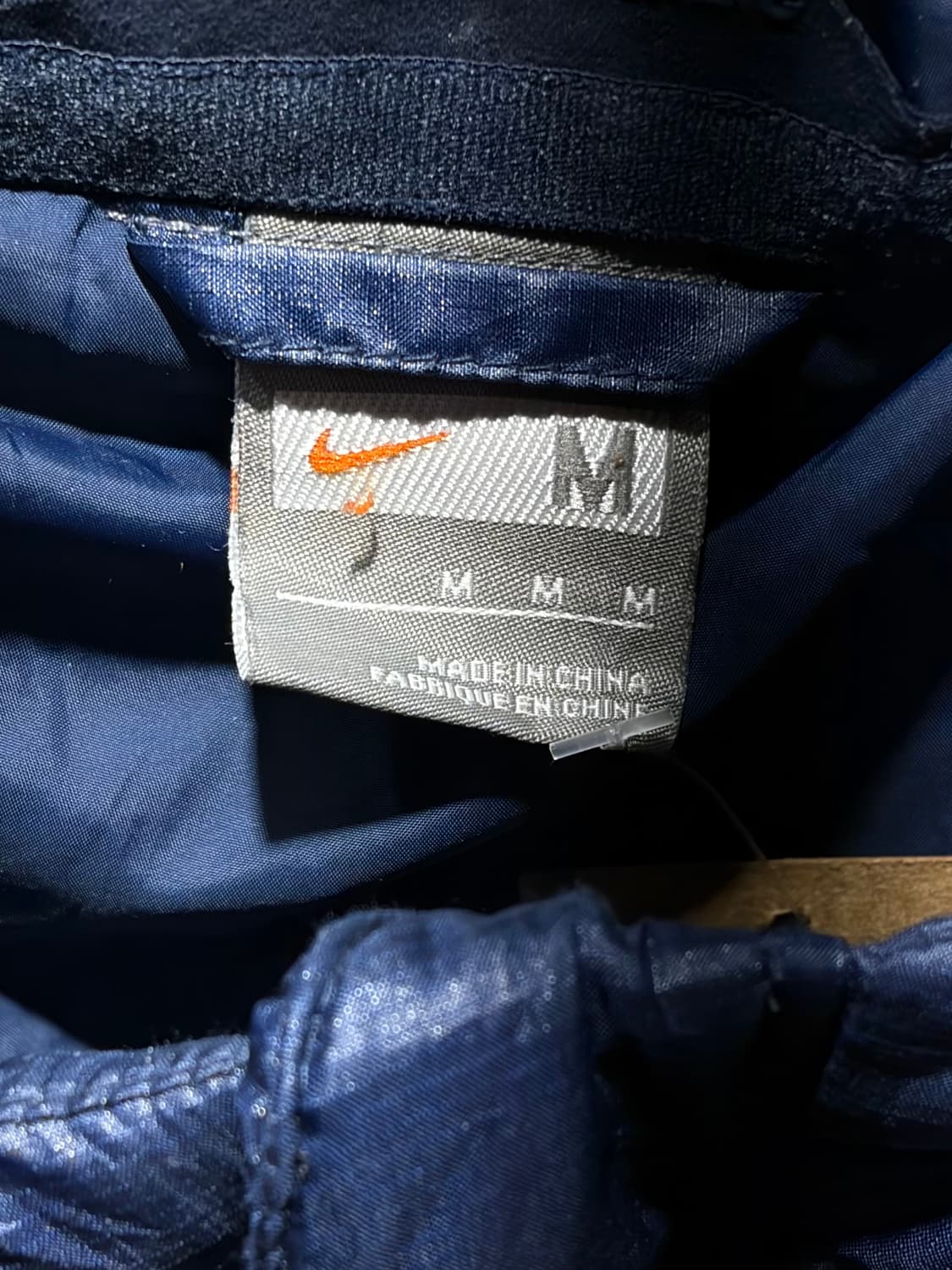 M 나이키 바르셀로나 스우시 네이비 경량패딩 상품이미지6
