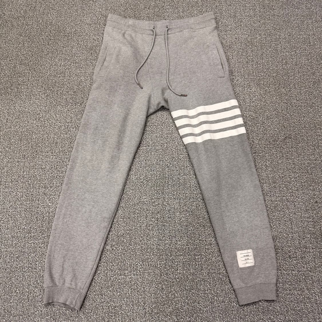 3 톰브라운 4선 스웻 코튼 조거 팬츠 트레이닝 바지 상품이미지1