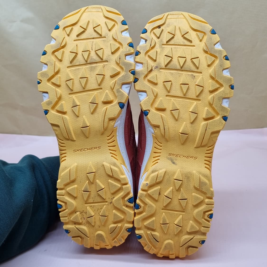 스케쳐스 힐크레스트 트레일 운동화240 상품이미지3