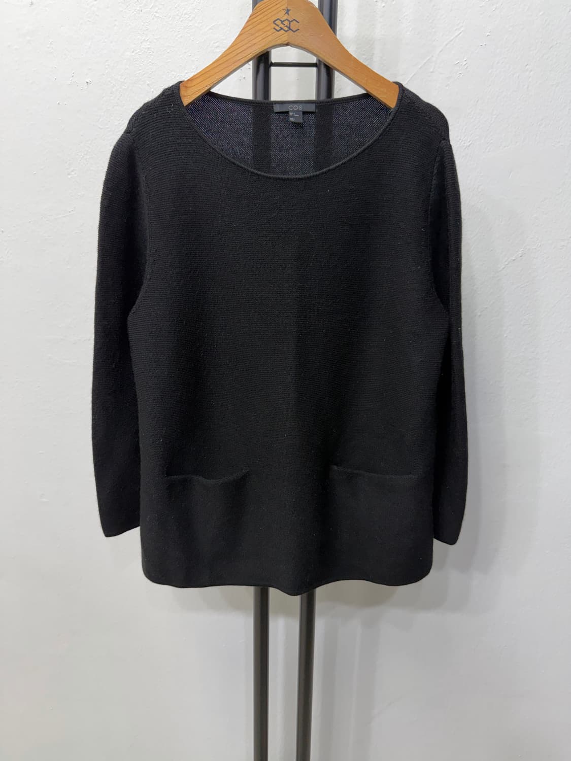 정품) COS 코스 여성 블랙 니트 M 상품이미지1