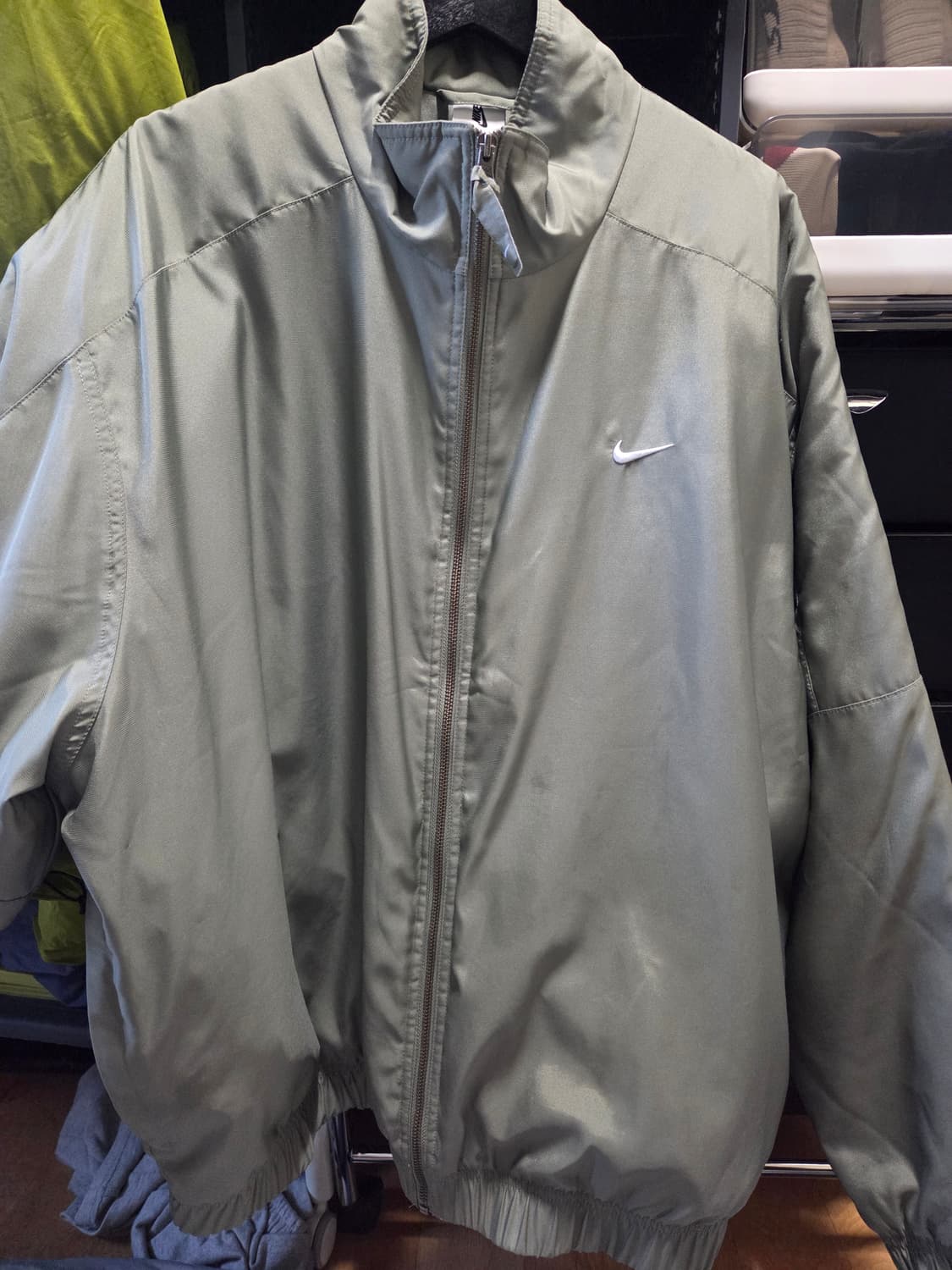 나이키 NRG 봄버 자켓 라이트 아미 색상 XL 상품이미지1