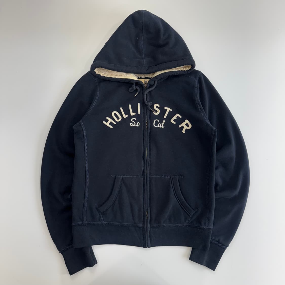 Hollister 홀리스터 스펠아웃 로고 네이비 퍼 안감 후드집업  상품이미지3